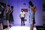 Model walk the ramp for Raj Shroff Show at Wills Lifestyle India Fashion Week 2012 day 5 on 10th Oct 2012 (105).JPG
